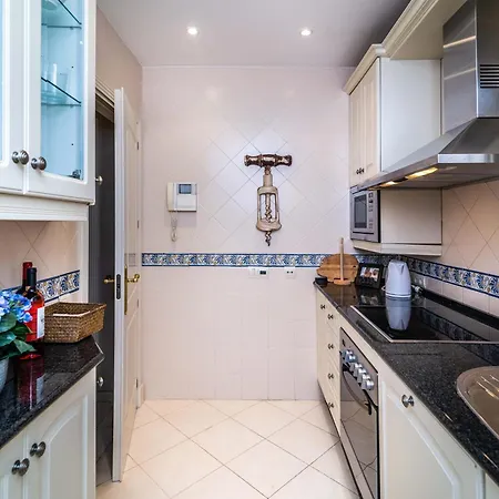 Appartement Beachside Penthouse Elviria 2 Bedrooms, Pools Open Year, Gym & Parking