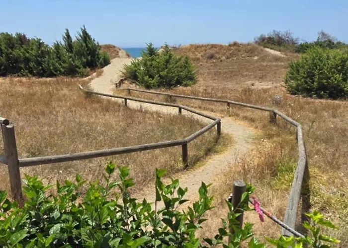 公寓 Beachside Penthouse Elviria 2 Bedrooms, Pools Open Year, Gym & Parking *