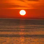 Beachside Penthouse Elviria 2 Bedrooms, Pools Open Year, Gym & Parking Apartment *