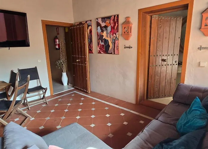 Beachside Penthouse Elviria 2 Bedrooms, Pools Open Year, Gym & Parking Διαμέρισμα