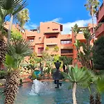 شقة Beachside Penthouse Elviria 2 Bedrooms, Pools Open Year, Gym & Parking ماربيا