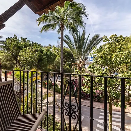 Apartment Beachside Penthouse Elviria 2 Bedrooms, Pools Open Year, Gym & Parking *