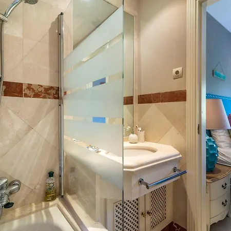 Апартаменты Beachside Penthouse Elviria 2 Bedrooms, Pools Open Year, Gym & Parking *
