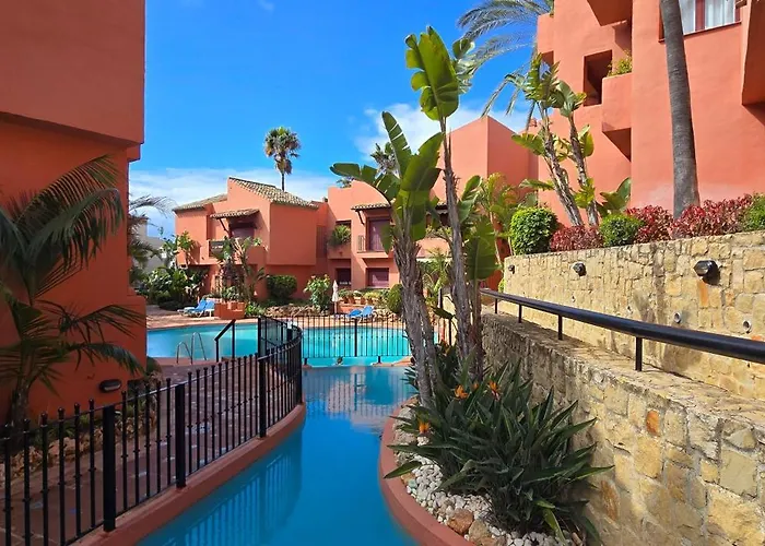 Beachside Penthouse Elviria 2 Bedrooms, Pools Open Year, Gym & Parking