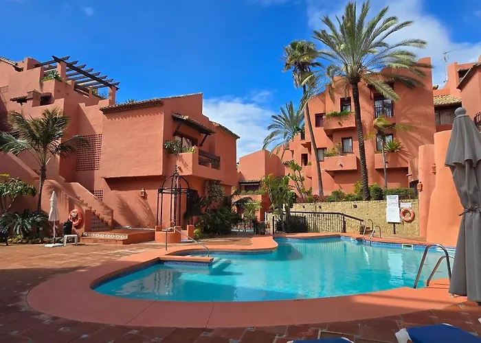 Lägenhet Beachside Penthouse Elviria 2 Bedrooms, Pools Open Year, Gym & Parking Marbella